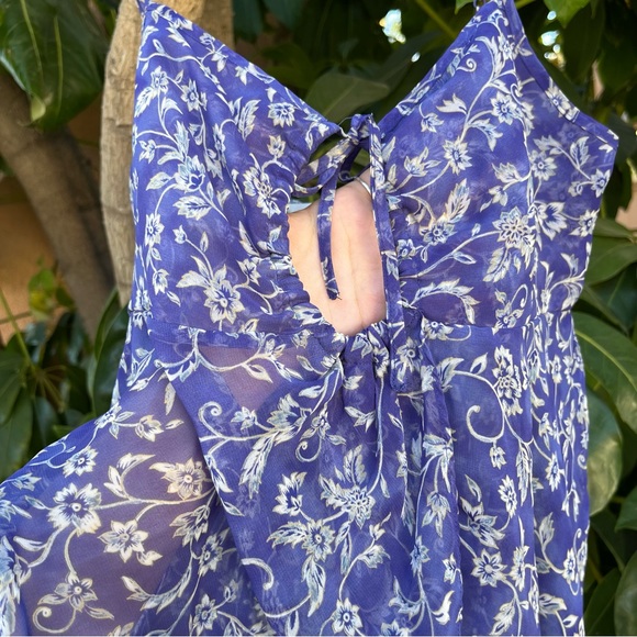 Y2K Victoria’s Secret floral sheer sheer slip! - Picture 3 of 7